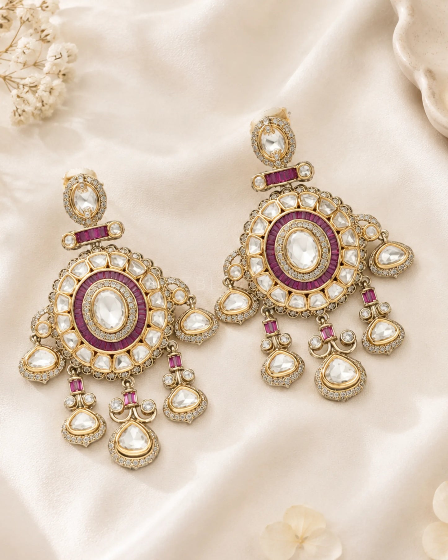 Noor Gulzar Chandeliers